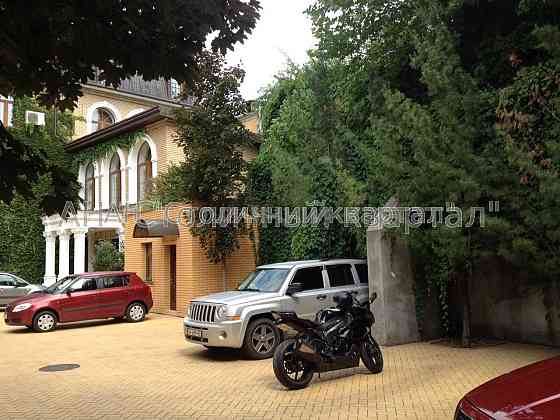 Продаж Будинок 25-кімнатний на Жилянська вул., 72А Kiev