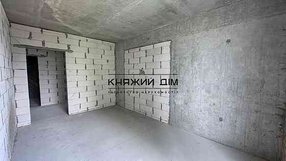 Продаж Квартира 3-кімнатна, 22/26 поверх на Причальная ул. Київ