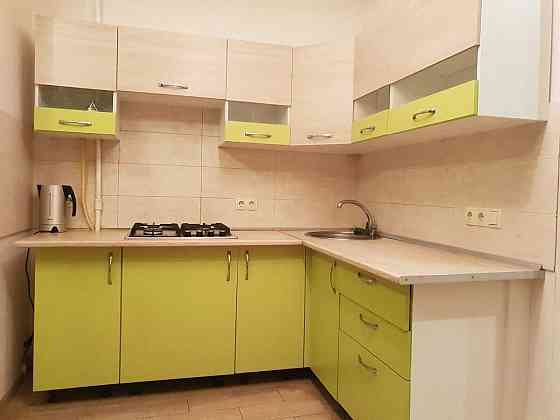 Оренда Квартира 1-кімнатна, 8/9 поверх на Драгоманова, 7а Київ