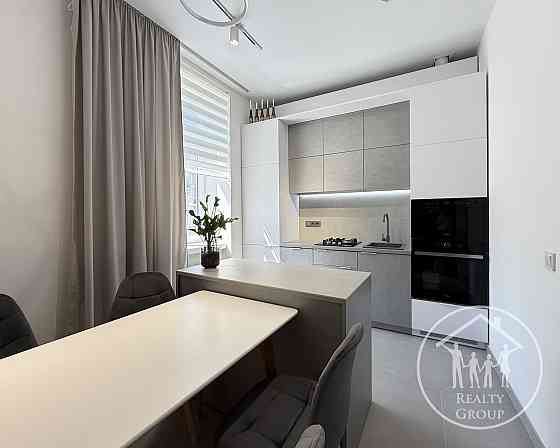 Продаж 2к Квартира 51 кв.м Хмельницького вул. Львів