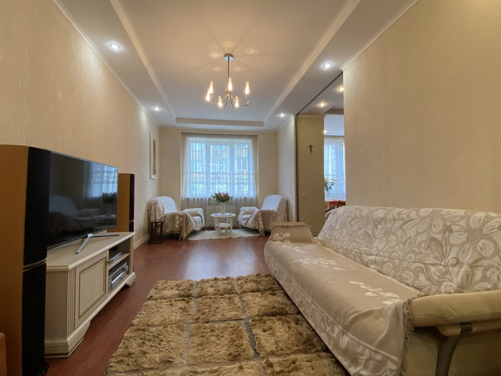 Оренда Квартира 3-кімнатна, 7/24 поверх на улица Никольско-Слободская, д.6 Киев - изображение 1