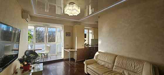 Продаж Квартира 3-кімнатна, 5/6 поверх на Павла Вірського бульв. (Саратовська), 45 Kiev