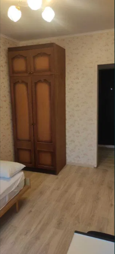 Оренда Квартира 1-кімнатна, 7/9 поверх на просп. Романа Шухевича, 8г Киев - изображение 2