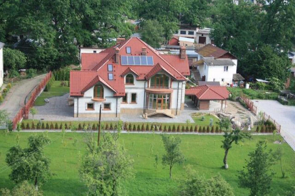 Продаж Будинок 8-кімнатний на вул. 50-річчя УПА Моршин - фото 2