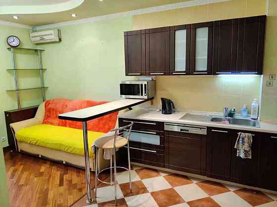 Оренда Квартира 2-кімнатна, 20/21 поверх на ул. Бориса Гмыри, 2 Kiev