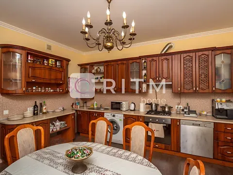 Продаж 2-поверховий   250 кв.м 5 кімн. на Горіхівська вулиця 118Б Чернівці - фото 7