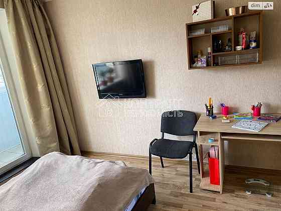 Продаж Квартира 1-кімнатна, 4/9 поверх на вул. Науки Kharkiv