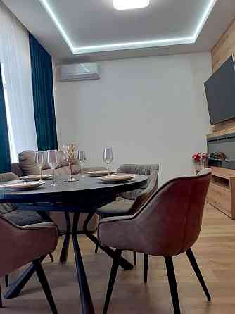 Продаж Квартира 3-кімнатна, 10/10 поверх на Хмельницкого Б. ул., 11А Днепр