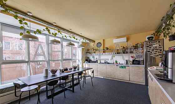 Оренда Будинок на Жилянська вул., 59 Киев