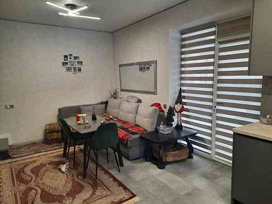 Продаж Будинок на Весняний 