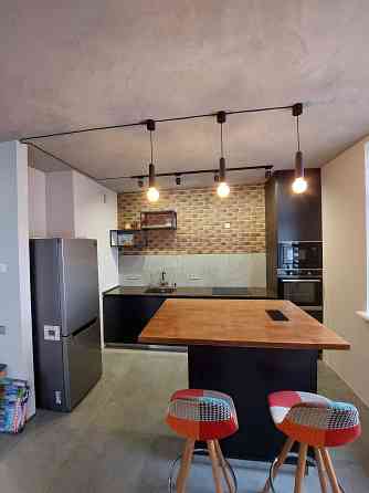 Продаж Квартира 3-кімнатна, 25/25 поверх на Пчілки Олени вул., д. 7 Київ