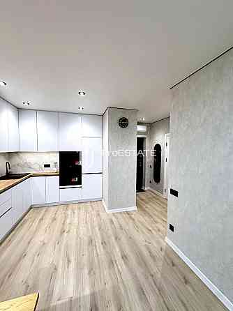 Продаж Квартира 1-кімнатна, 25/25 поверх на вул. Межова Kiev