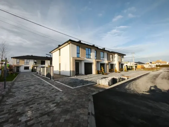 Продаж 2-поверховий Котедж з ділянкою 1.5 сот 120 кв.м 3 кімн. на Дулова Минай