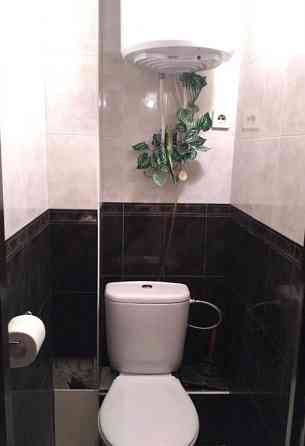 Продаж Квартира 3-кімнатна, 8/9 поверх на Александра Невского улица, 49 Одесса