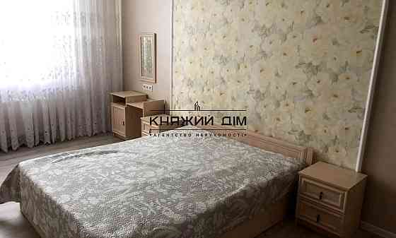 Оренда Квартира 2-кімнатна, 16/20 поверх на Светлая ул. Kiev