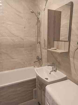 Оренда Квартира 1-кімнатна, 19/24 поверх на Ревуцького, 54б Kiev