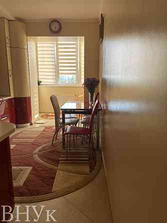 Продаж Квартира 3-кімнатна, 4/5 поверх на Травнева Луцк