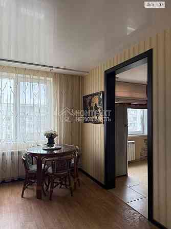 Продаж Квартира 3-кімнатна, 9/9 поверх на вул. Светлая Kharkiv