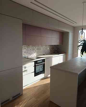 Продаж Квартира 4-кімнатна, 8/9 поверх на вул. Євгена Рихліка Житомир