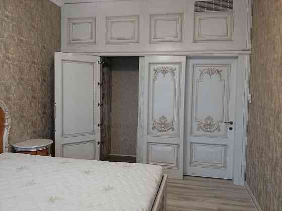 Оренда Будинок 1-кімнатний на Окіпної Раїси вул., 18 Київ