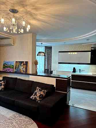 Продаж Квартира 4-кімнатна, 7/25 поверх на Дніпровська наб. вул., д. 19 Київ