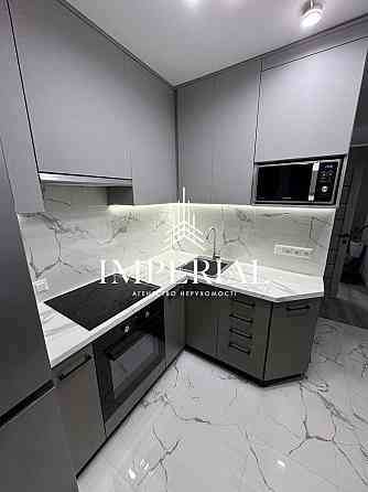 Продаж Квартира 1-кімнатна, 2/5 поверх на вул. Вишгородська Киев