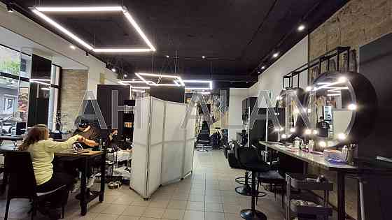 Оренда Будинок 1-кімнатний на Бульварно-Кудрявська вул., 43А Kiev