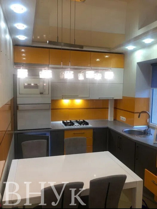 Продаж Квартира 2-кімнатна, 2/4 поверх на Пр-кт Президента Грушевського Луцьк - фото 1