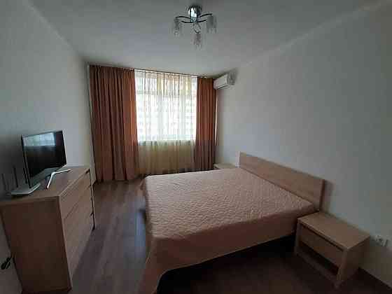 Оренда Квартира 1-кімнатна, 11/25 поверх на Олени Пчілки, 5а Київ