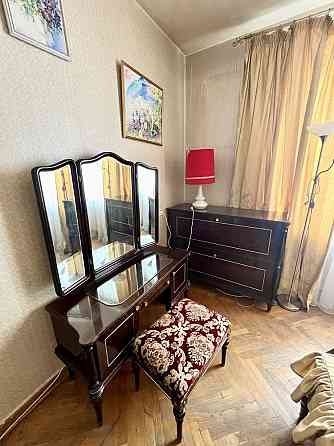 Продаж Квартира 3-кімнатна, 9/14 поверх на Олександра Кониського вул., д. 29-33 Київ