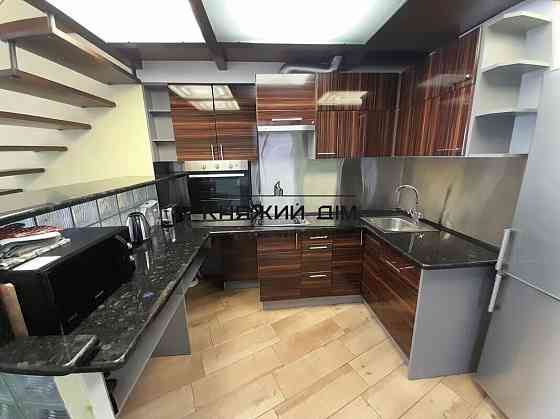 БЕЗ КОМІСІЇ! Продаж 2кімнатної квартири студіо в центрі, метро Площа Українських Героїв. № 21145405 Киев