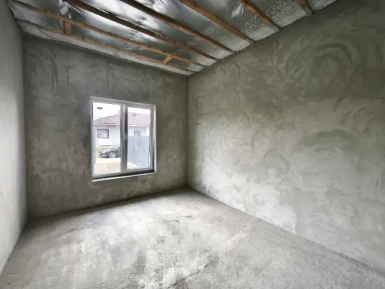 For sale 1-storey Cottage with land 2.5 ares 105 sq.m 4 rooms at Петра Угляренка Uzhhorod