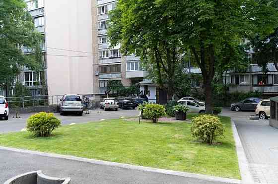 Оренда Квартира 2-кімнатна, 9/9 поверх на Мечникова ул. Kiev