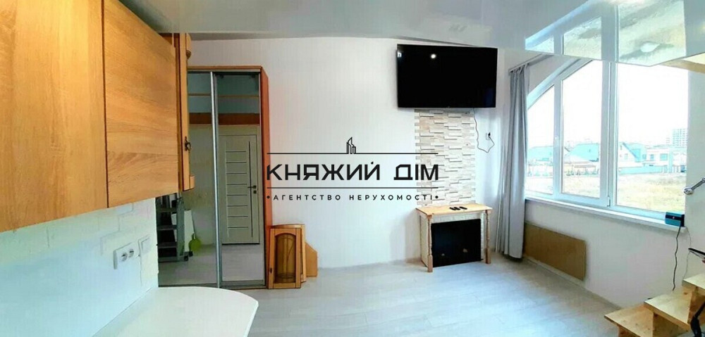 Продаж 1-кімнатної квартири студії в 2поверховому таунхаусі, Софіївська Борщагівка. № 21145439  - фото 3