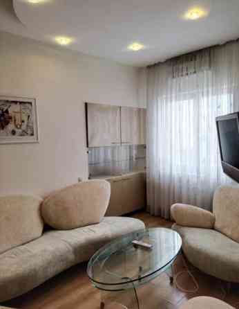 Оренда Квартира 3-кімнатна, 10/14 поверх на Французский б-р, 9 Одеса