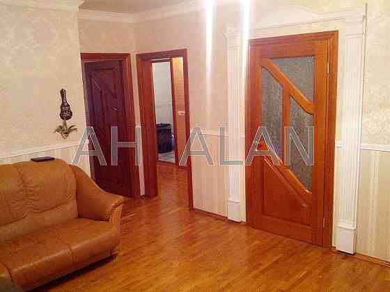 Оренда Будинок 3-кімнатний на Вишняківська вул., 7Б Київ