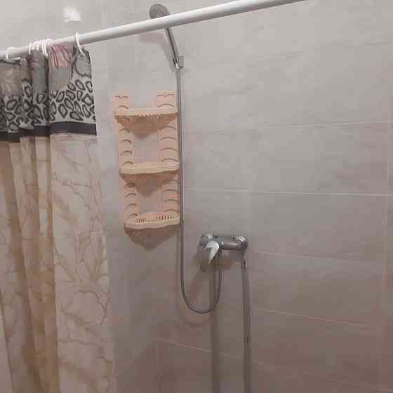 Оренда Квартира 1-кімнатна, 2/3 поверх на Совская ул. Київ