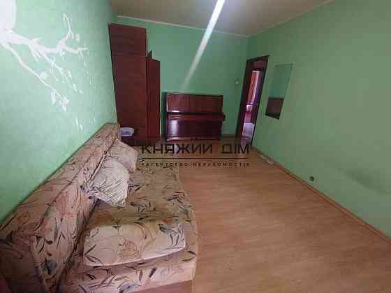 Оренда Квартира 3-кімнатна, 4/12 поверх на Науки пр-т Киев