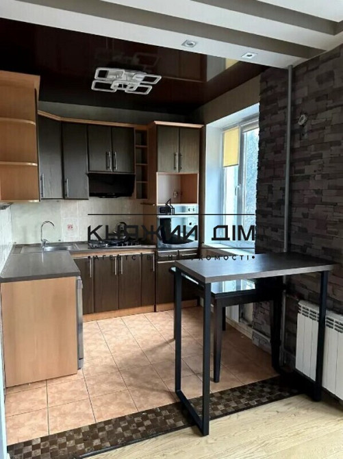 Продаж Квартира 3-кімнатна, 5/5 поверх на Уманская ул. Kiev - photo 2