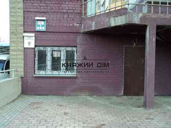 Продаж офісне приміщення на Бориспольская ул. поверх - 1/23 Киев