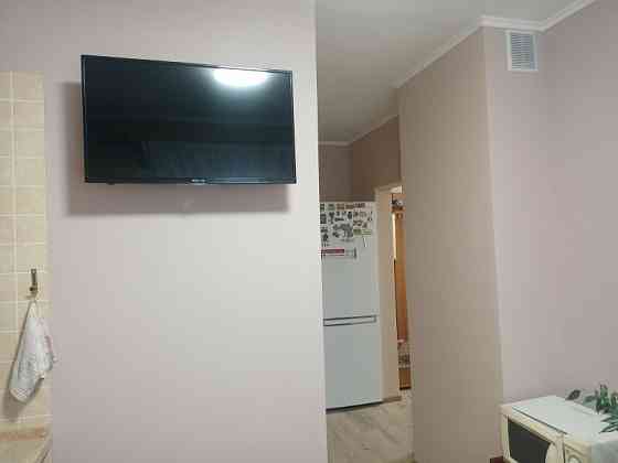 Оренда Квартира 2-кімнатна, 1/9 поверх на проспект Бажана Николая, д.5 Киев