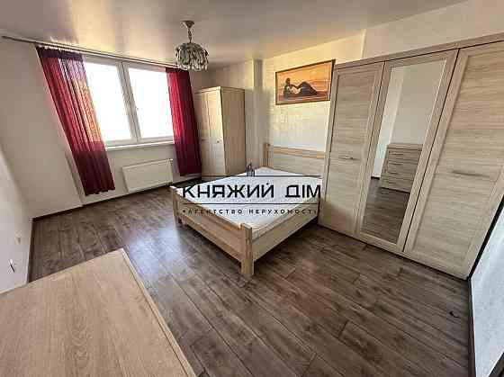 Оренда Квартира 2-кімнатна, 18/26 поверх на Крушельницкой Соломии ул. Київ