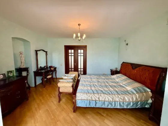 Продаж 4к Квартира 155.7 кв.м вул. Аграрна Вінниця