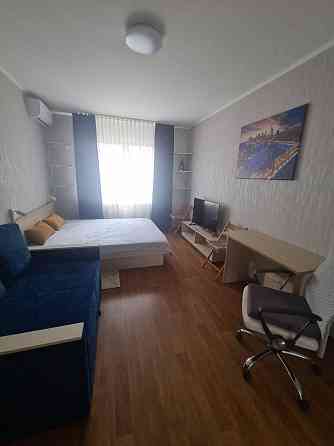 Оренда Квартира 1-кімнатна на Софії Русової, 1 Kiev