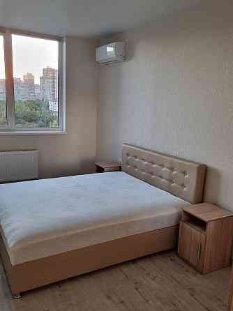 Оренда Квартира 2-кімнатна, 7/23 поверх на Ревуцкого ул., 40 б Kiev