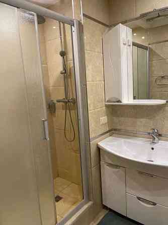 Оренда Квартира 3-кімнатна, 17/25 поверх на ул. Ивана Крамского, 9 Kiev