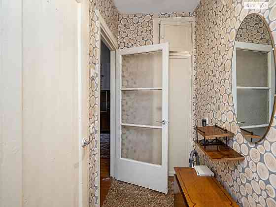 Продаж Квартира 1-кімнатна, 1/6 поверх на Госпітальний вул., д. 1А Київ