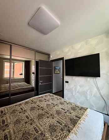 Продаж Квартира 3-кімнатна, 2/5 поверх на Гетьманская, 7 Днепр