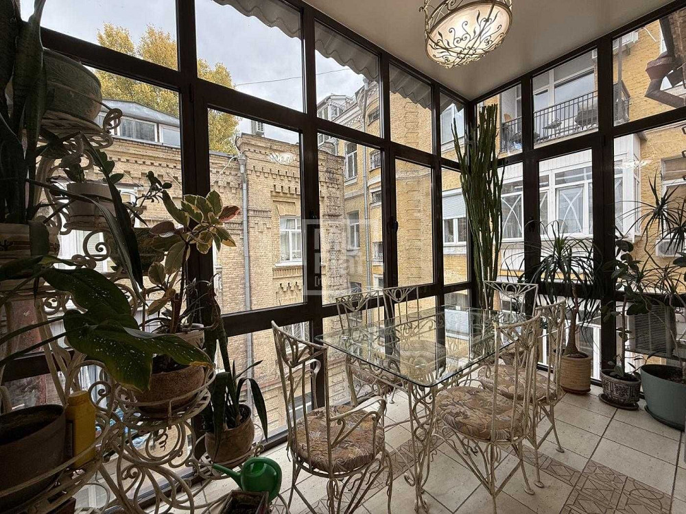 Продаж Квартира 3-кімнатна, 4/4 поверх на Саксаганського вул., д. 30 Київ - фото 1