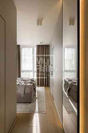 Продаж Квартира 2-кімнатна, 6/7 поверх на вул. Салютна Киев